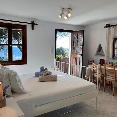 Grandpa Simos' Traditional Guest House Agios Romanos Ngoại thất bức ảnh