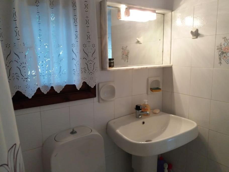 Grandpa Simos' Traditional Guest House Agios Romanos Ngoại thất bức ảnh