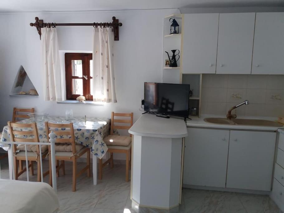 Grandpa Simos' Traditional Guest House Agios Romanos Ngoại thất bức ảnh