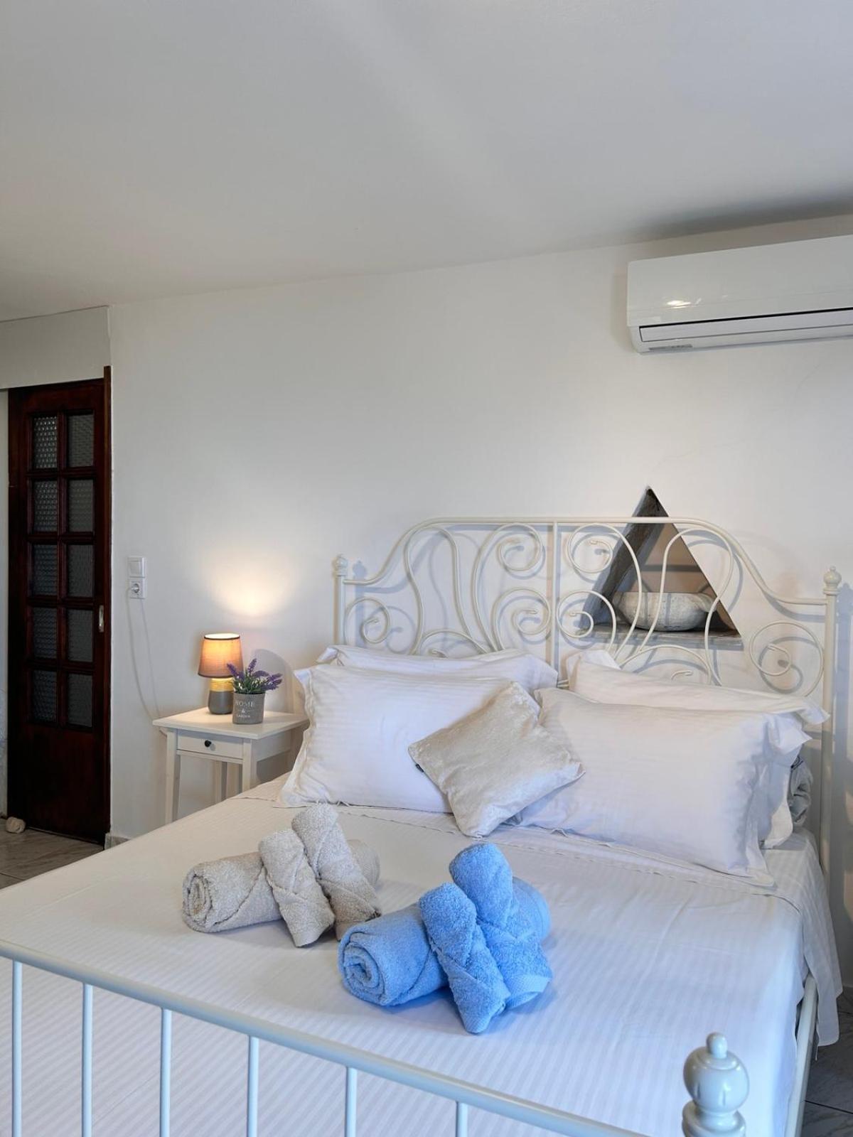 Grandpa Simos' Traditional Guest House Agios Romanos Ngoại thất bức ảnh