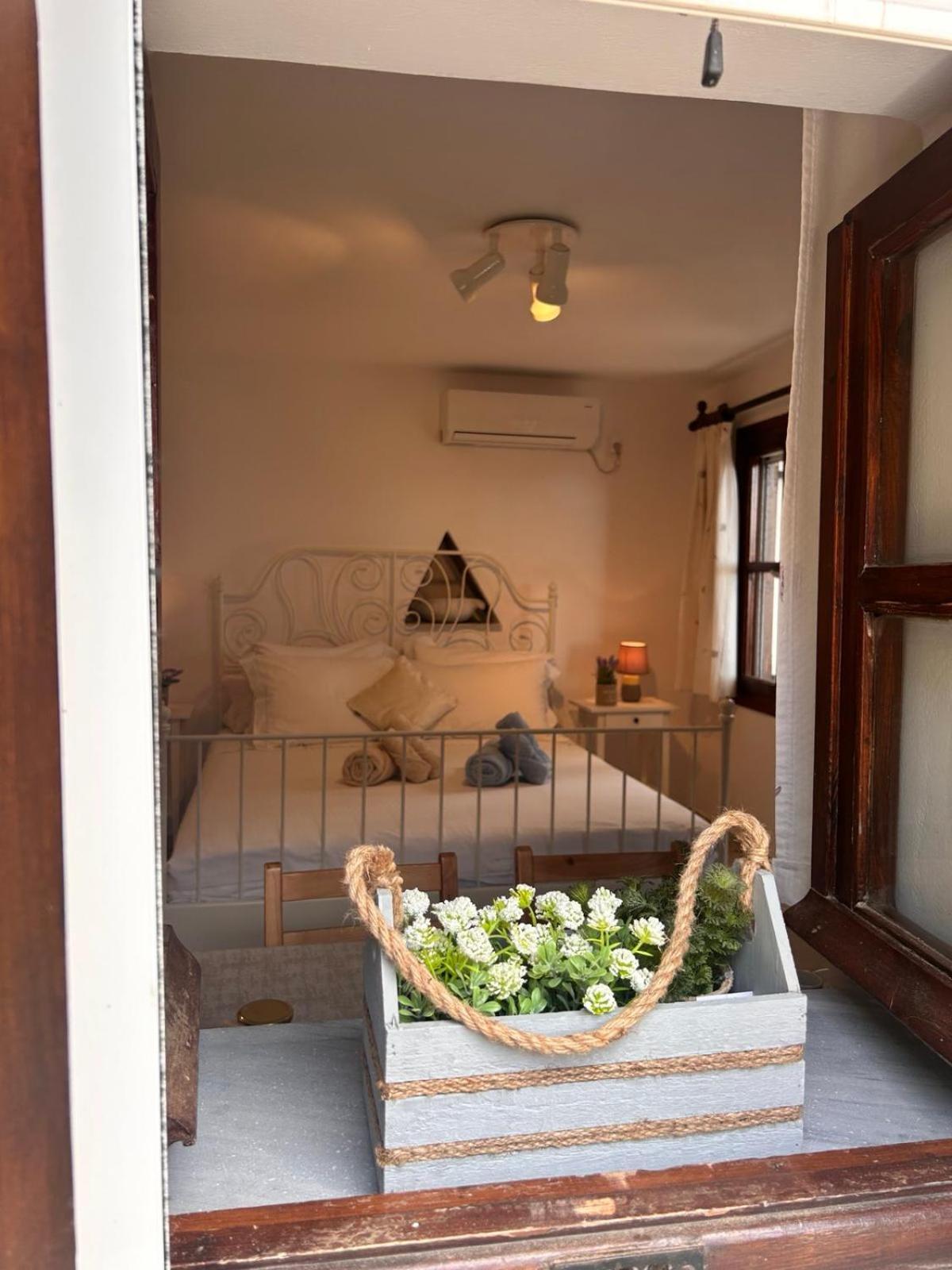 Grandpa Simos' Traditional Guest House Agios Romanos Ngoại thất bức ảnh
