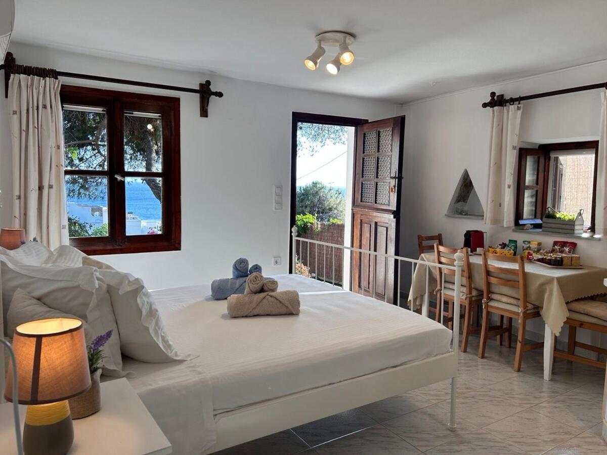 Grandpa Simos' Traditional Guest House Agios Romanos Ngoại thất bức ảnh
