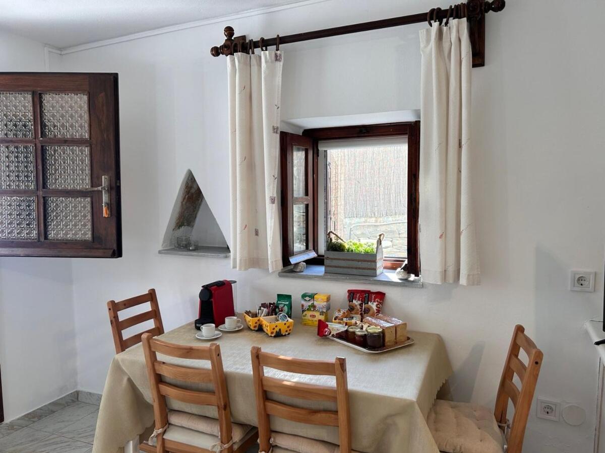 Grandpa Simos' Traditional Guest House Agios Romanos Ngoại thất bức ảnh