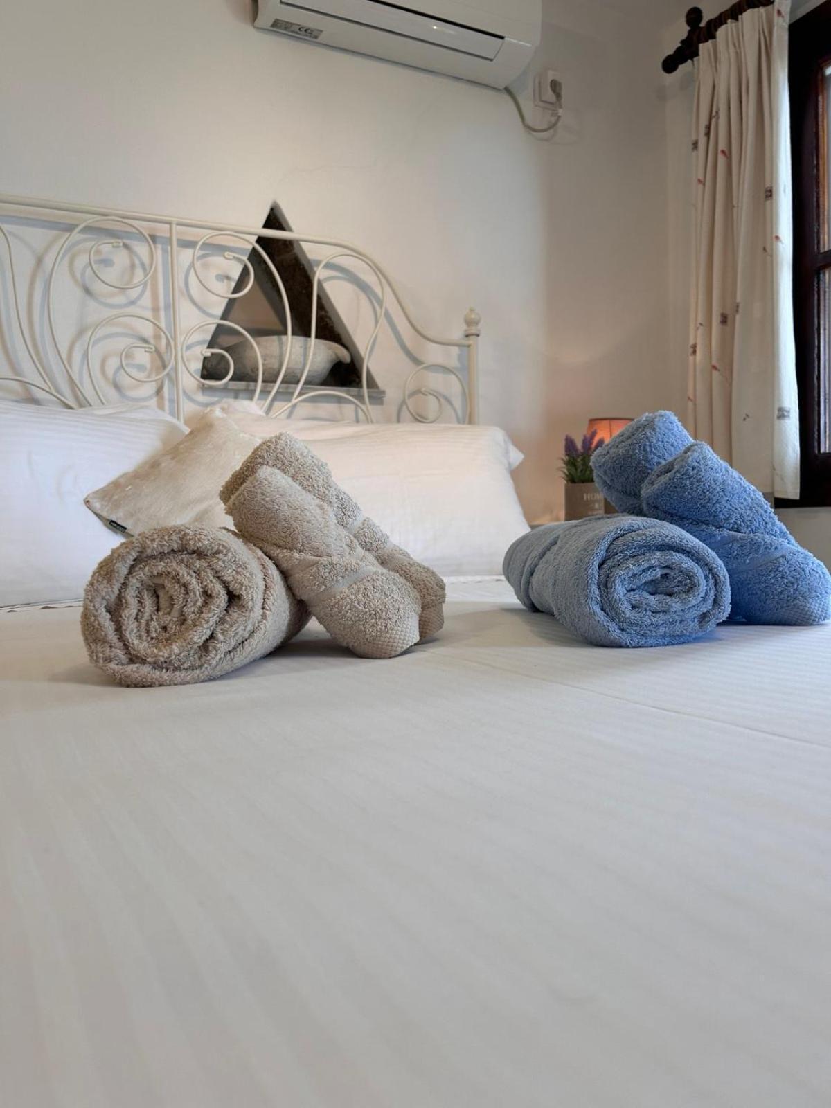 Grandpa Simos' Traditional Guest House Agios Romanos Ngoại thất bức ảnh